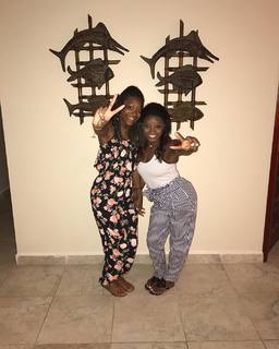 Simone Biles feet photo thumbnail