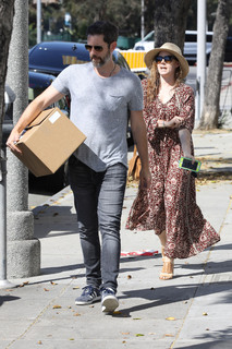 Amy Adams feet photo thumbnail