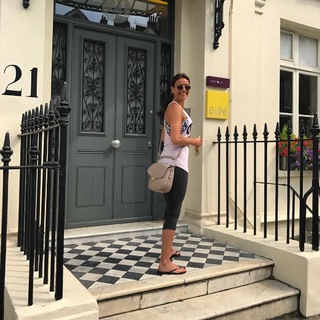 Melanie Sykes feet photo thumbnail