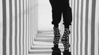 Ellie Goulding feet photo thumbnail