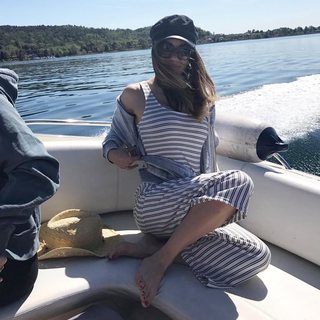Melita Toniolo feet photo thumbnail