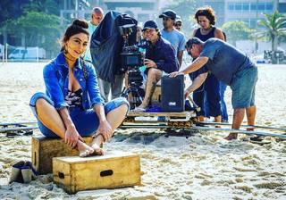 Juliana Paes feet photo thumbnail