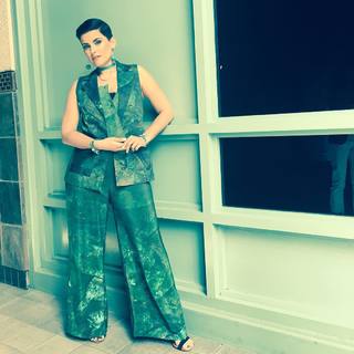 Nelly Furtado feet photo thumbnail