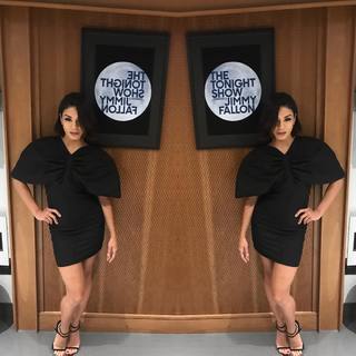 Vanessa Hudgens feet photo thumbnail
