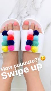 Nastia Liukin feet photo thumbnail