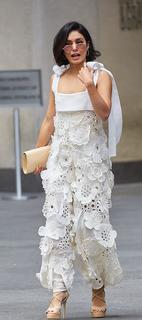 Vanessa Hudgens feet photo thumbnail
