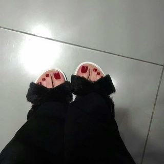 Isa Pes feet photo thumbnail
