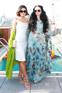 Vanessa Hudgens feet photo thumbnail