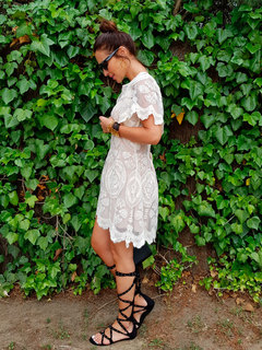Paula Echevarría feet photo thumbnail