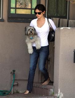 Rachel Bilson feet photo thumbnail