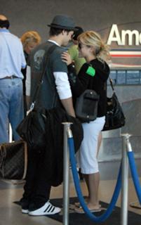 Kristin Cavallari feet photo thumbnail