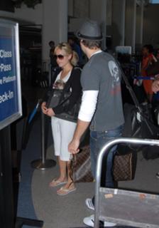 Kristin Cavallari feet photo thumbnail