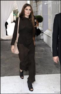 Laetitia Casta feet photo thumbnail
