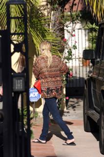 Nicole Richie feet photo thumbnail