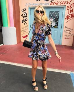 Chiara Ferragni feet photo thumbnail
