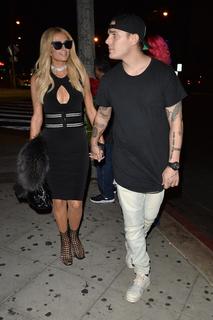 Paris Hilton feet photo thumbnail