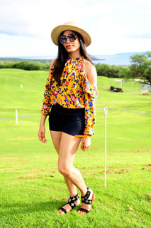 Freida Pinto feet photo thumbnail