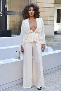 Gabrielle Union feet photo thumbnail