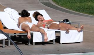 Myleene Klass feet photo thumbnail