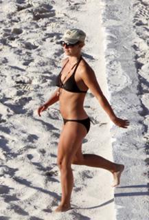 Britney Spears feet photo thumbnail