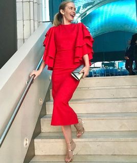 Emily Blunt feet photo thumbnail
