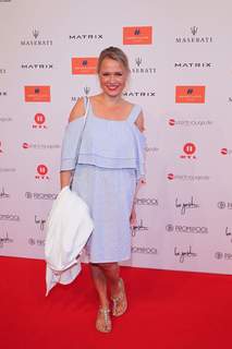Nova Meierhenrich feet photo thumbnail