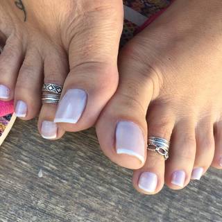 Karin Klemp feet photo thumbnail