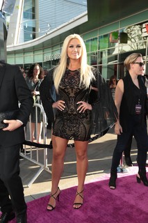 Brooke Hogan feet photo thumbnail