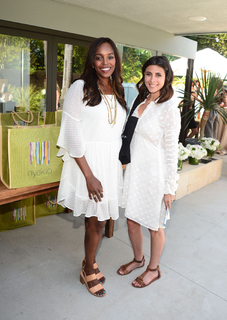 Jamie-Lynn Sigler feet photo thumbnail