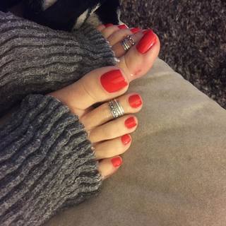 Karin Klemp feet photo thumbnail