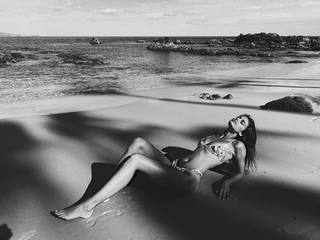 Taylor Hill feet photo thumbnail