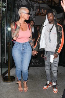Amber Rose feet photo thumbnail