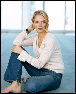 Uma Thurman feet photo thumbnail