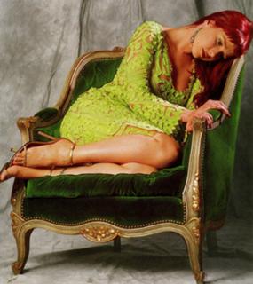 Natalia Oreiro feet photo thumbnail