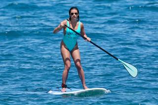 Lea Michele feet photo thumbnail