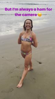 Kino MacGregor feet photo thumbnail