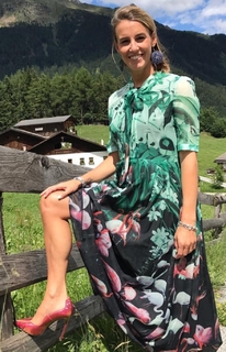 Tania Cagnotto feet photo thumbnail