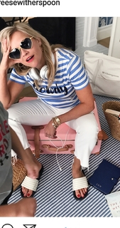 Reese Witherspoon feet photo thumbnail