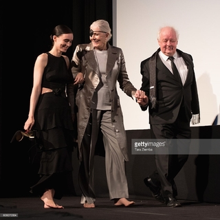 Rooney Mara feet photo thumbnail