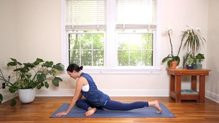 Adriene Mishler feet photo thumbnail
