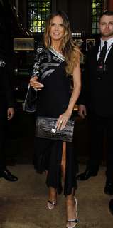 Heidi Klum feet photo thumbnail