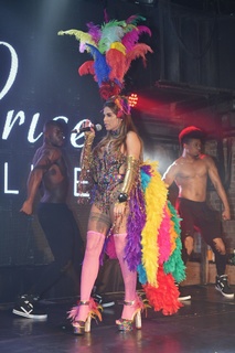 Katie Price feet photo thumbnail