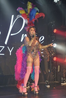 Katie Price feet photo thumbnail