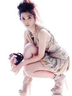 Bingbing Li feet photo 3