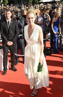 Uma Thurman feet photo thumbnail