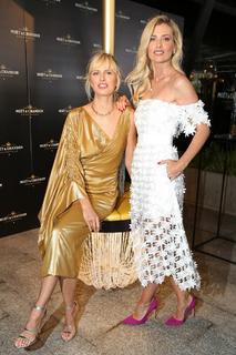Karolina Kurkova feet photo thumbnail