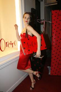 Natalia Oreiro feet photo thumbnail