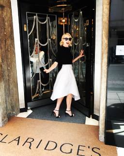 Naomi Watts feet photo thumbnail