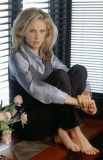 Ally Walker feet photo 2