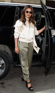 Priyanka Chopra Jonas feet photo thumbnail